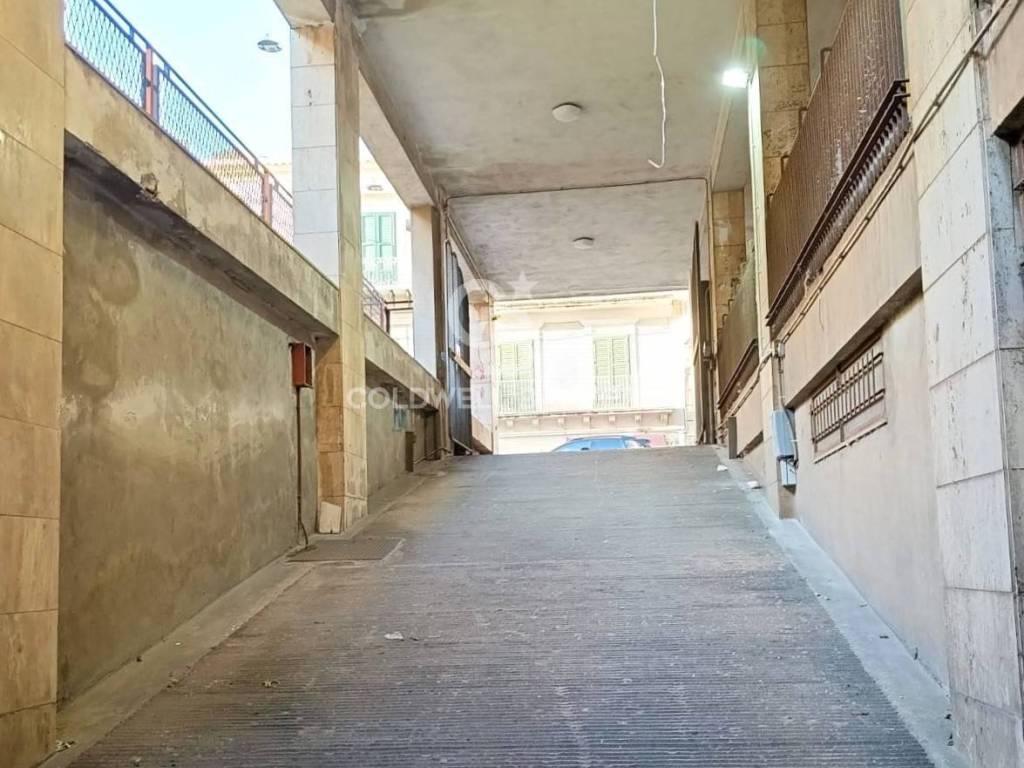 Box / garage a Modica in Viale Medaglie D'Oro, 16 - Foto 2