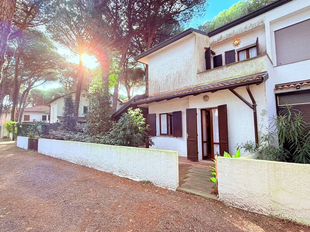 Villetta a schiera a Comacchio in Viale Ruggero Leoncavallo - Foto 2