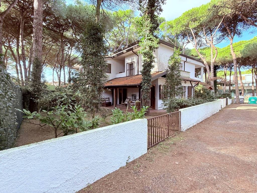 Villetta a schiera a Comacchio in Viale Ruggero Leoncavallo - Foto 5