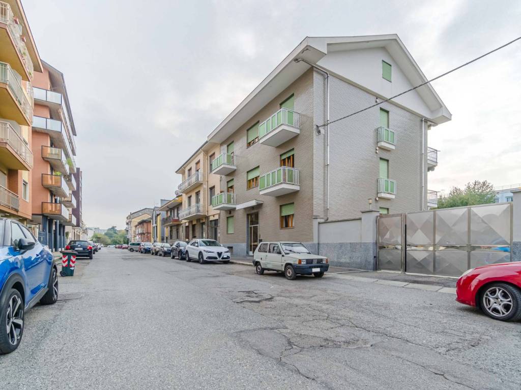 Attico / mansarda a Torino in Via Sostegno, 65 - Foto 1