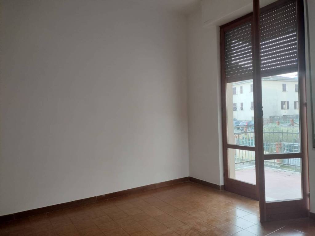 Appartamento a Follo in Via della Resistenza - Foto 5