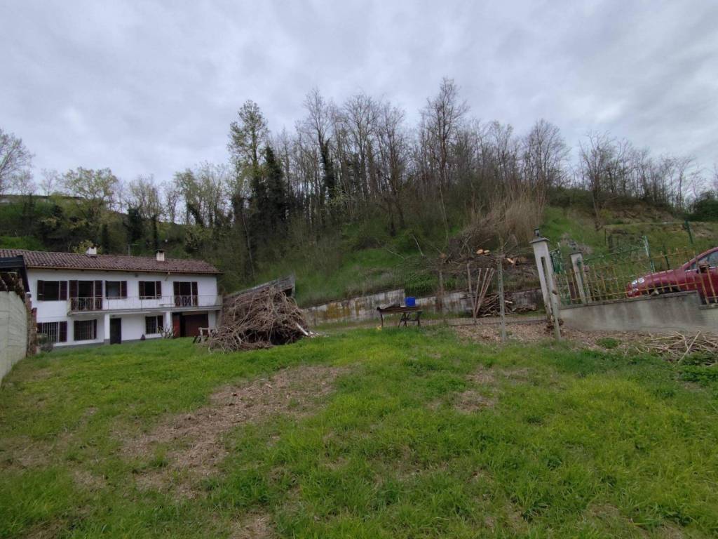 Rustico / casale a Castell'alfero in Via Montechiaro - Foto 2