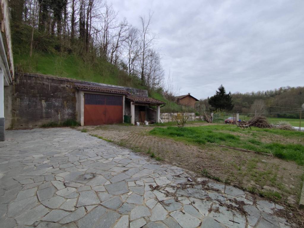 Rustico / casale a Castell'alfero in Via Montechiaro - Foto 3