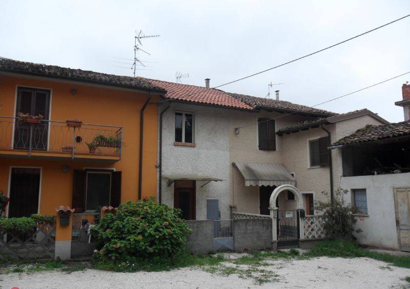 Casa indipendente a Soresina in via caldara n. 83 - Foto 2