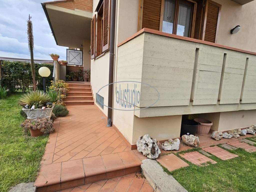 Villetta a schiera a Castelfranco piandisco in viale alcide de gasperi ,44 - Foto 4