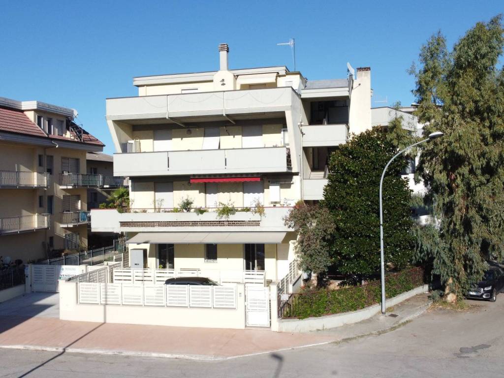 Appartamento a San benedetto del tronto in Via del Cacciatore, 63 - Foto 3