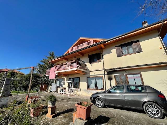 Villa a Cervaro in Via Fionda, 17 - Foto 2