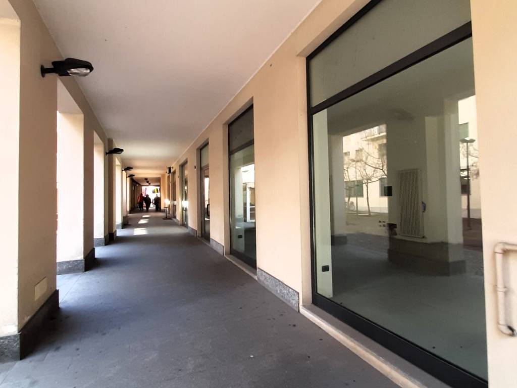 Immobile a Sondrio in Piazzale Giovanni Bertacchi, 51 - Foto 2