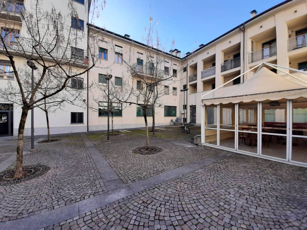 Immobile a Sondrio in Piazzale Giovanni Bertacchi, 51 - Foto 3