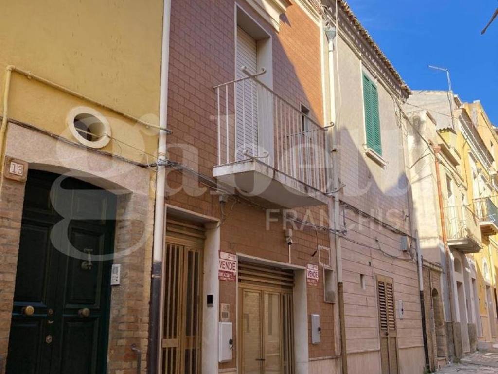 Casa indipendente a Torremaggiore in via cairoli - Foto 2