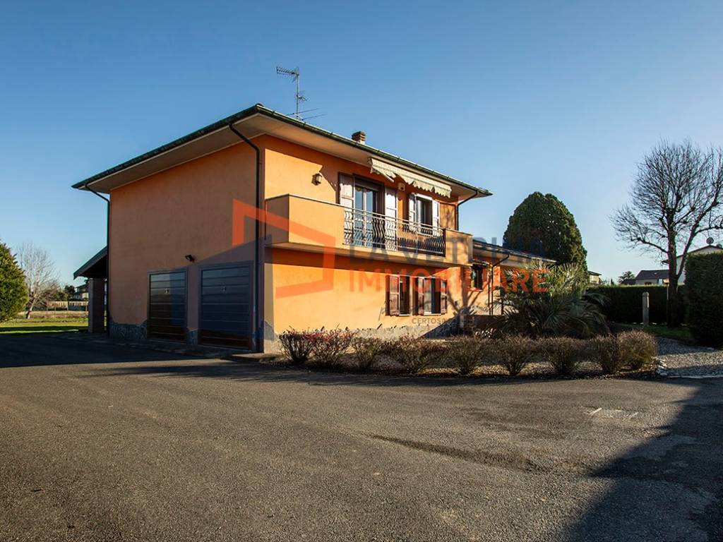 Villa a Albuzzano in Via Alessandrina, 114 - Foto 2