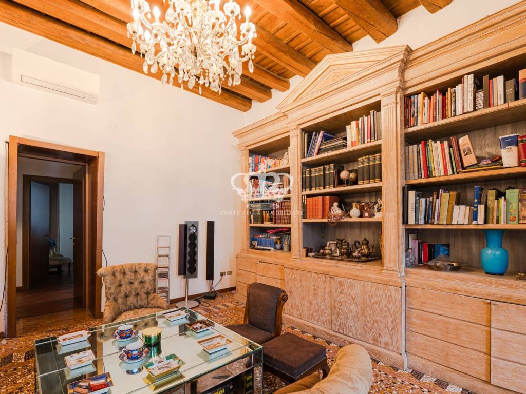 Appartamento a Verona in Via Abramo Massalongo - Foto 3