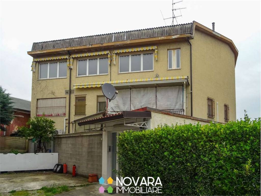 Palazzo / stabile a Novara in Via Nebbia, 25 - Foto 3