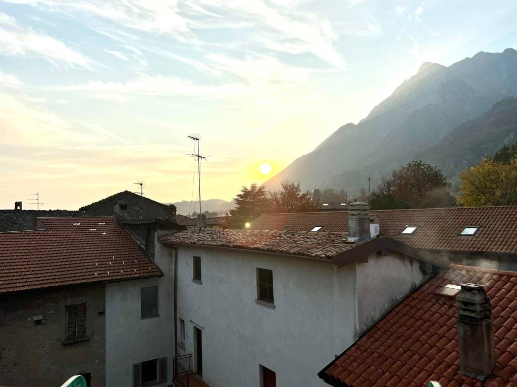 Appartamento a Valmadrera in Via Giuseppe Parini - Foto 3