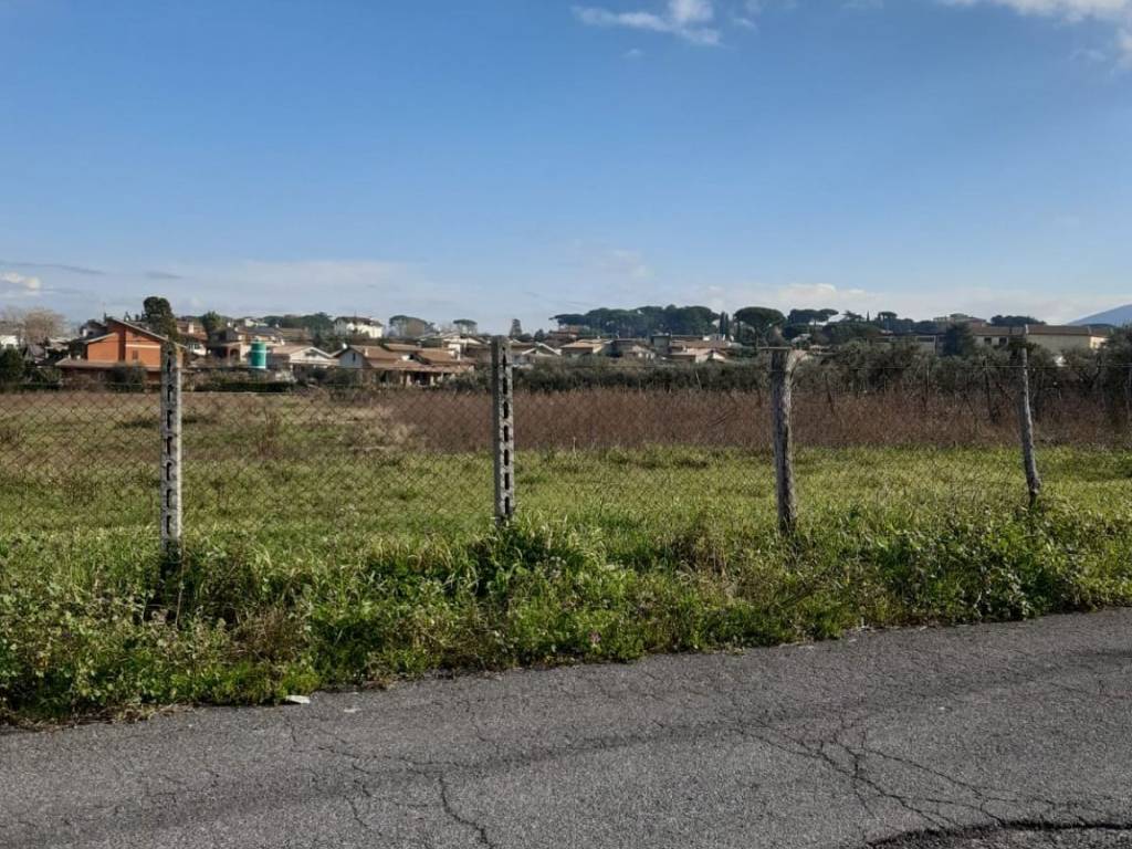 Terreno a Frascati in Via della Cavona, 54 - Foto 2
