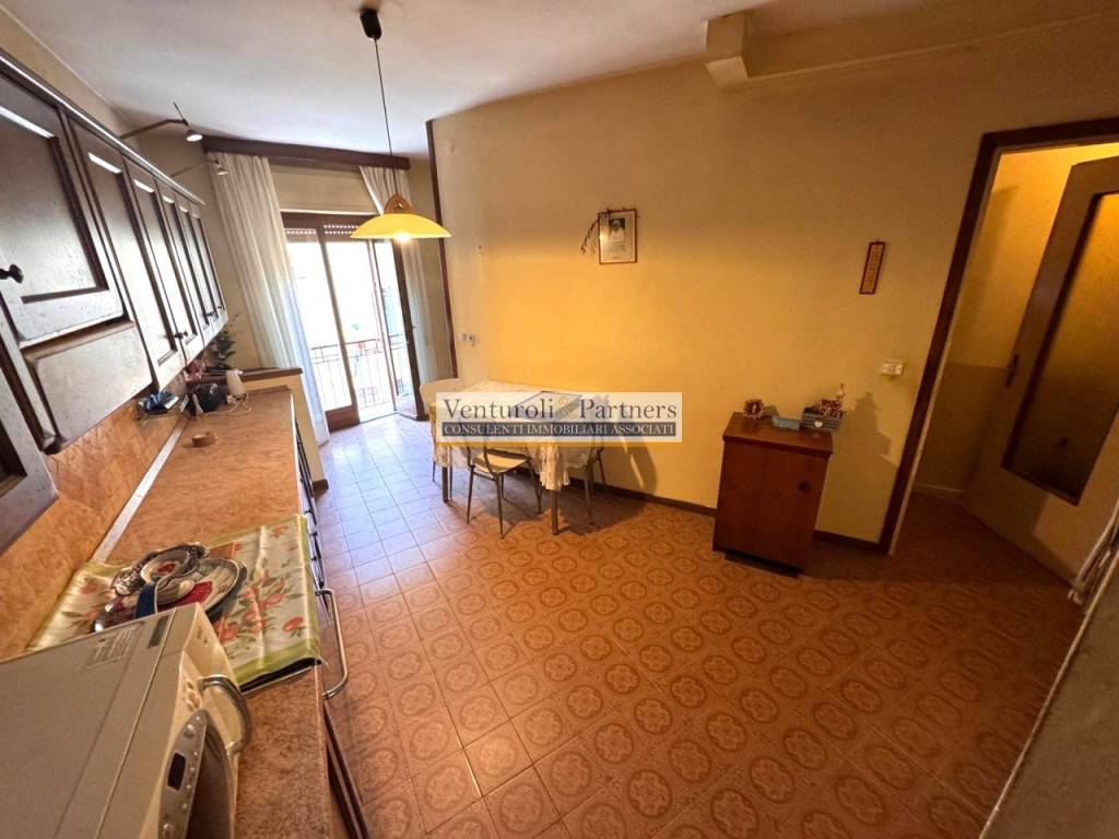 Appartamento a Desenzano del garda in Via Giuseppe Di Vittorio - Foto 2