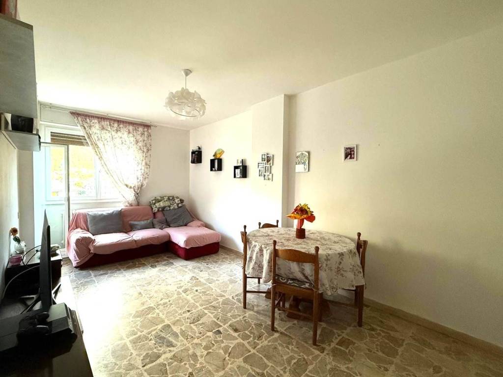 Appartamento a Chiavenna in Viale Maloggia, 23 - Foto 4