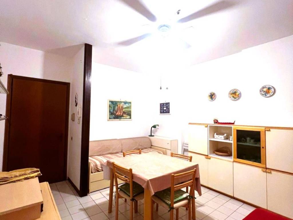Appartamento a Follonica in Via dei Pini, 7 - Foto 2