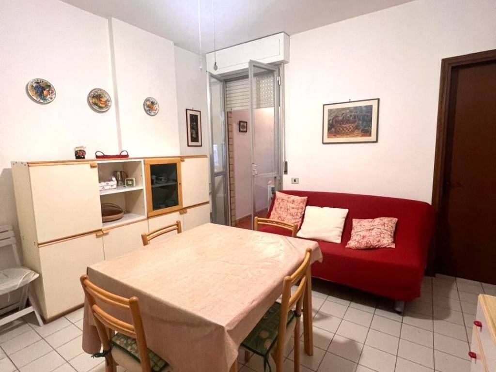Appartamento a Follonica in Via dei Pini, 7 - Foto 4