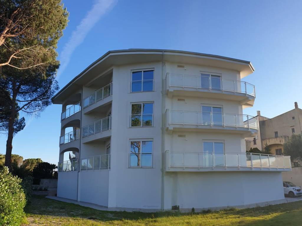 Appartamento a Soverato in Via Corrado Alvaro, 2 - Foto 4