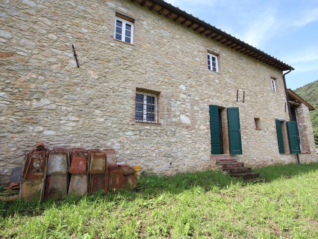 Rustico / casale a Lucca in Via del Cimitero di Vicopelago - Foto 5