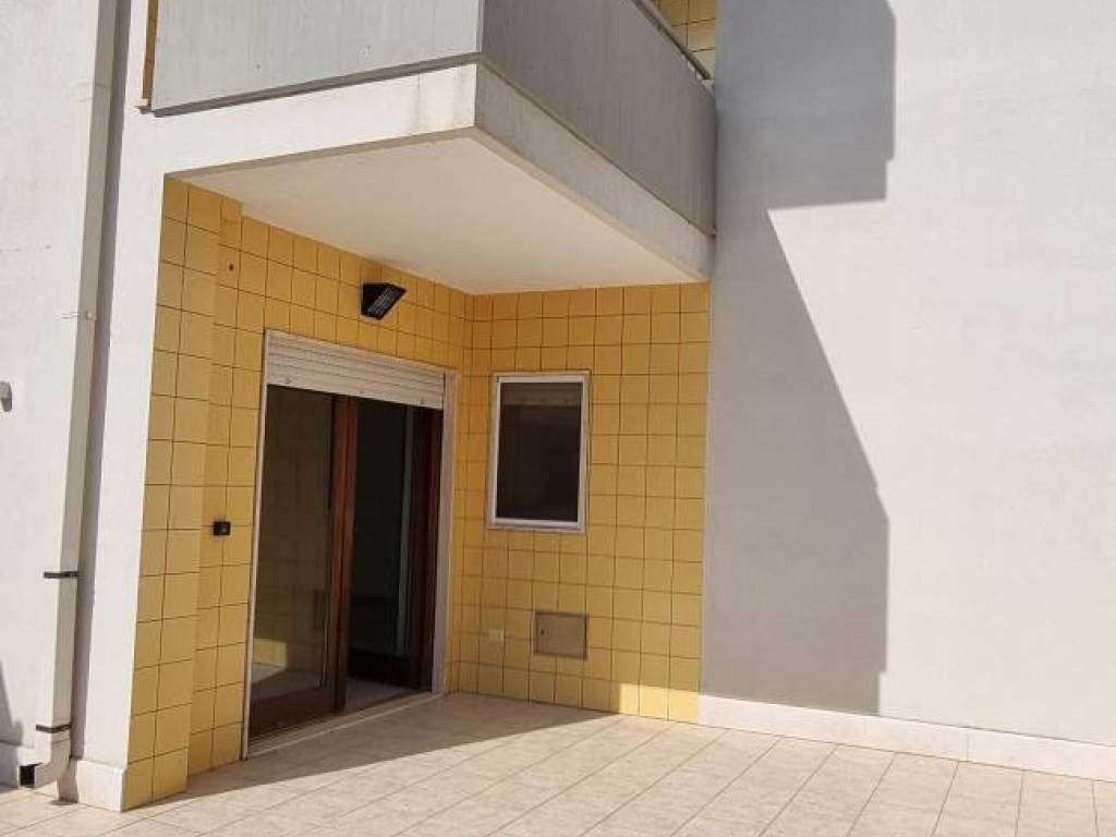 Villetta a schiera a Monopoli in Via Pietro Lorenzetti - Foto 2