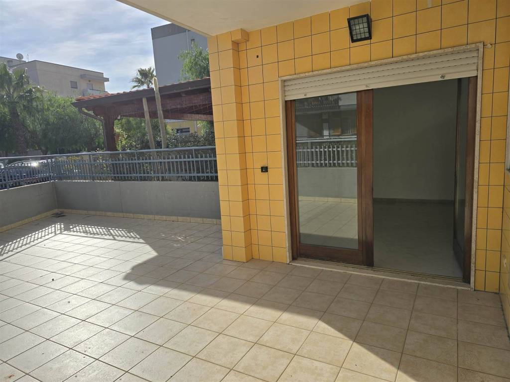 Villetta a schiera a Monopoli in Via Pietro Lorenzetti - Foto 3