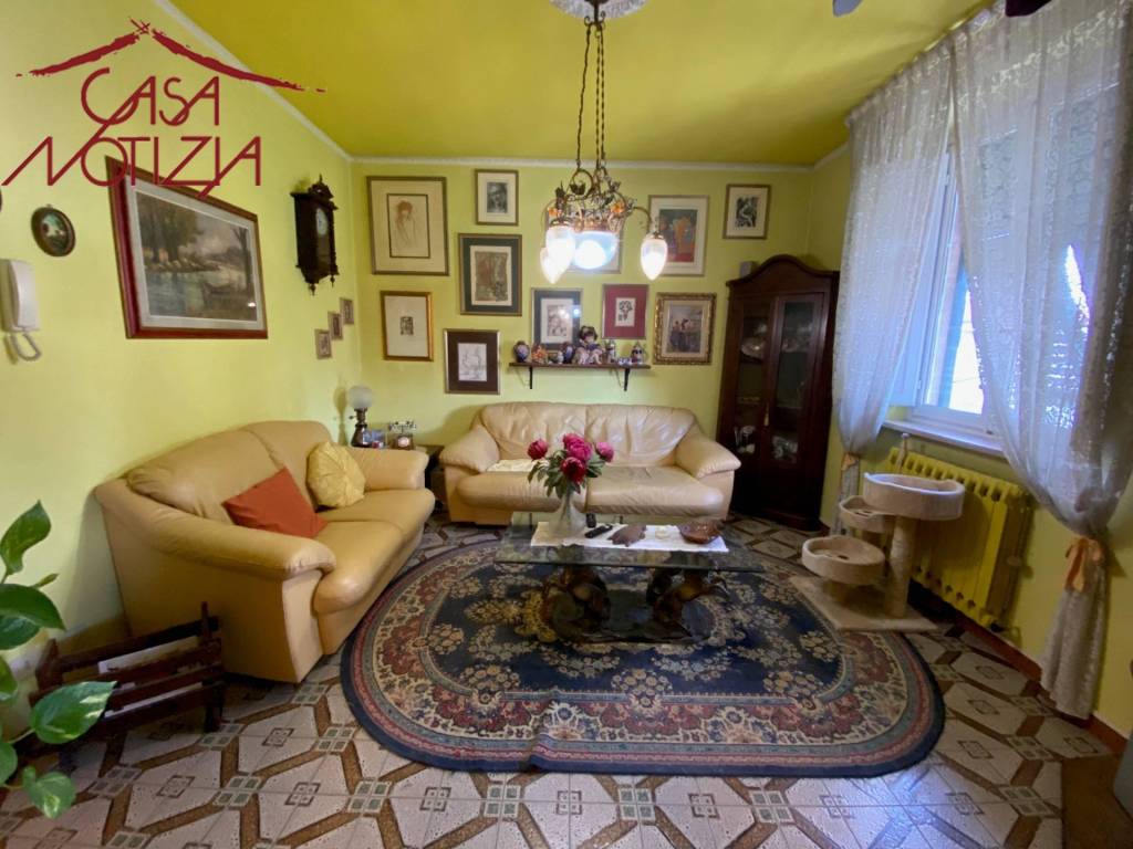 Appartamento a Lucca in Via Dante Alighieri - Foto 1