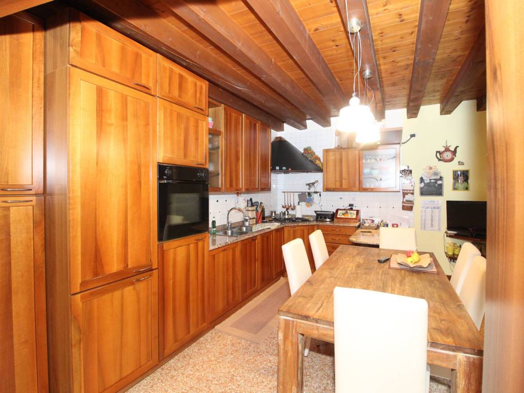 Appartamento a Vicenza in Corso dei Santi Felice e Fortunato, 33 - Foto 4