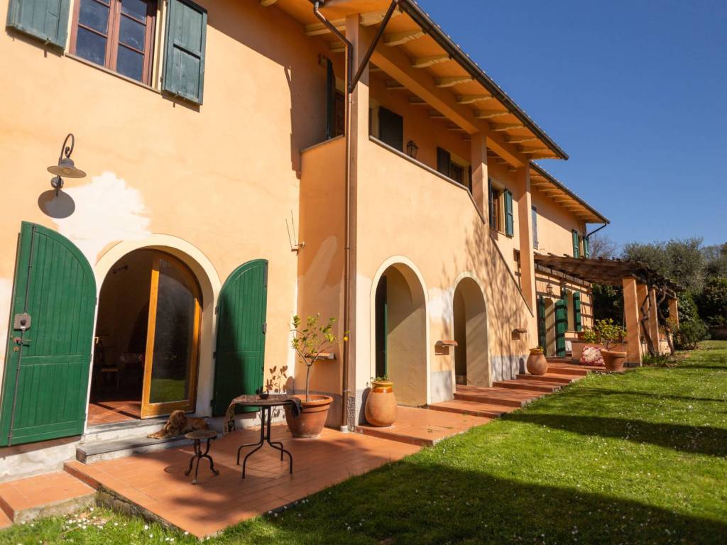 Villa a Palaia in Via Nuova, 61 - Foto 2