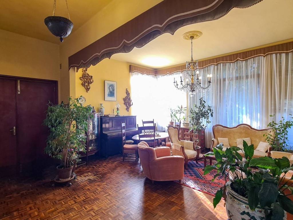 Appartamento a Loano in Viale SILVIO AMICO, 8 - Foto 2