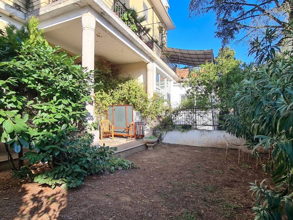 Appartamento a Loano in Viale SILVIO AMICO, 8 - Foto 5