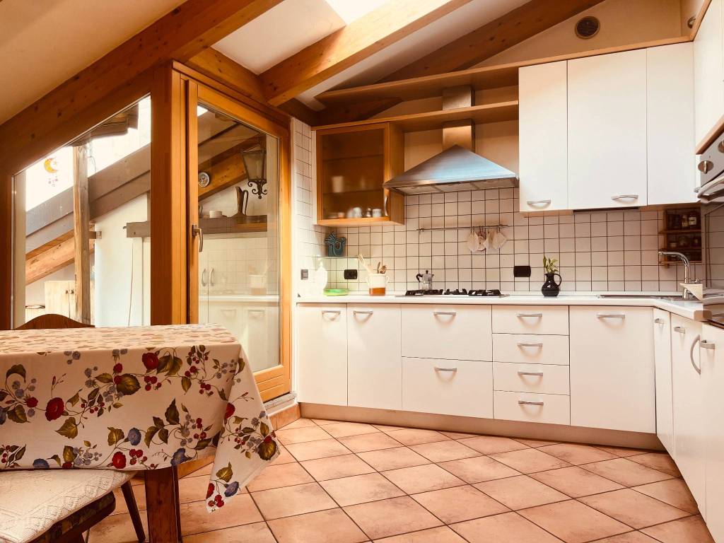 Attico / mansarda a Trento in Piazza di Piedicastello, 5 - Foto 2