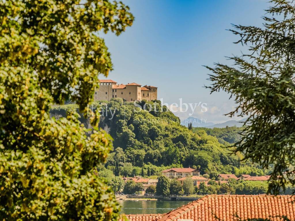 Appartamento a Arona in Via San Carlo - Foto 2