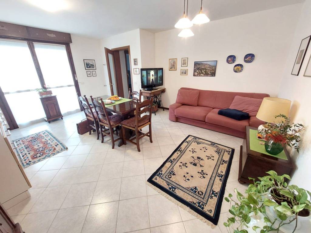 Appartamento a Udine in Viale Divisione Garibaldi-Osoppo - Foto 2