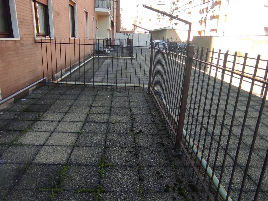 Appartamento a Biella in Via Oreste Mombello - Foto 2