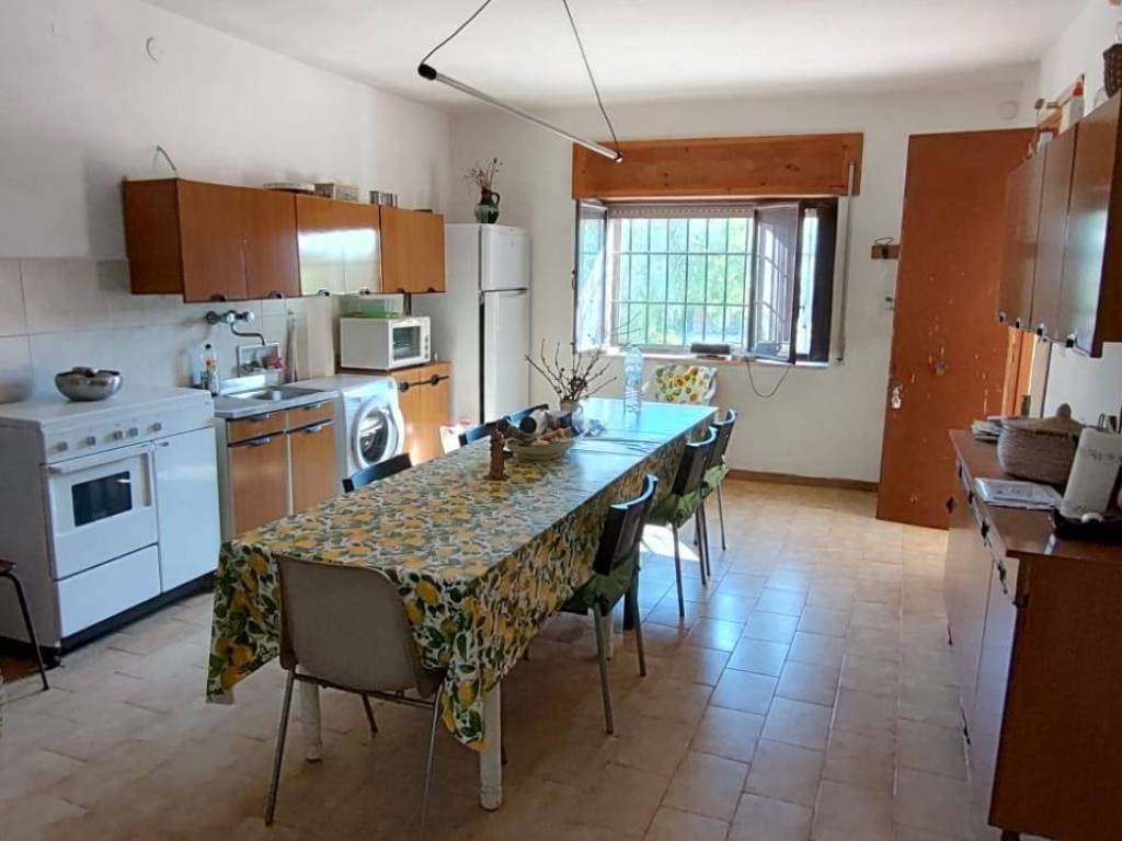 Rustico / casale a Martina franca in C.DA SANDOMENICO - Foto 3