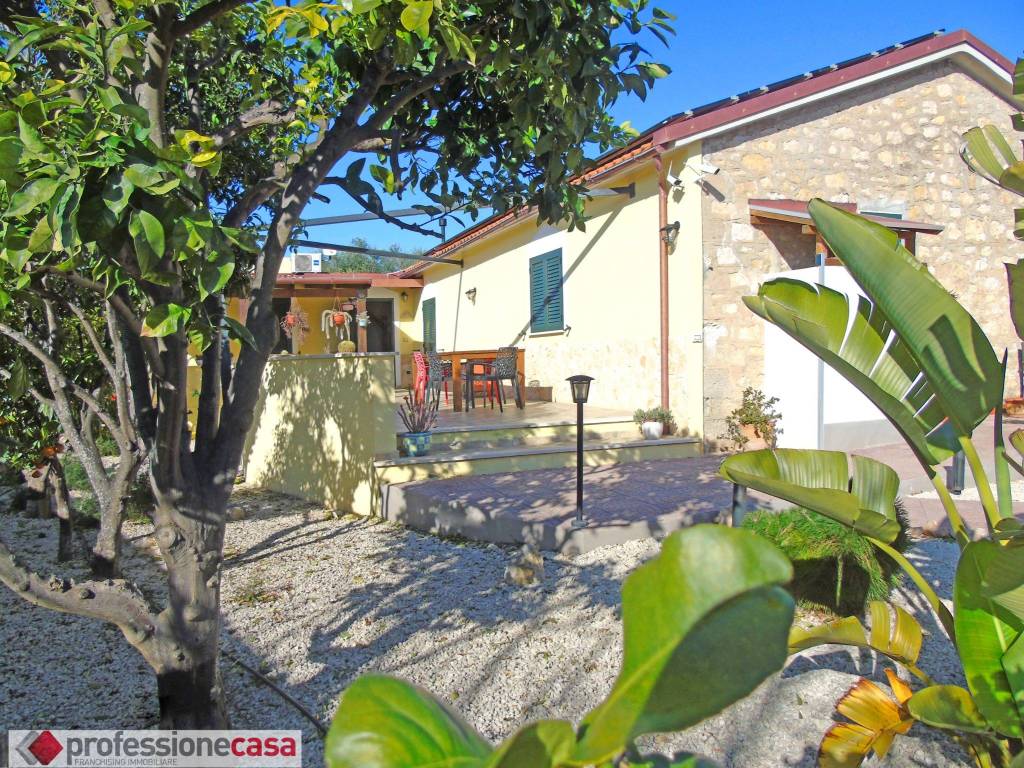 Villa a Alghero in Strada Vicinale dell'Acquedotto, 31 - Foto 2