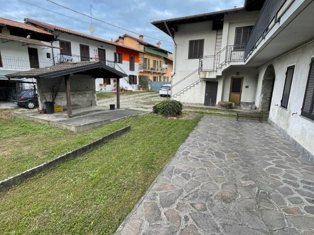 Rustico / casale a Castelletto sopra ticino in Via Beati - Foto 5