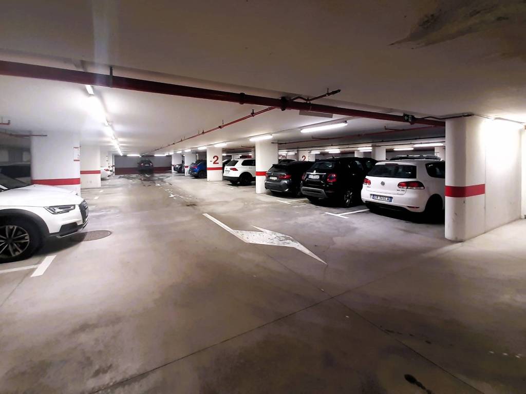 Box / garage a Sondrio in Piazza Giuseppe Garibaldi - Foto 4