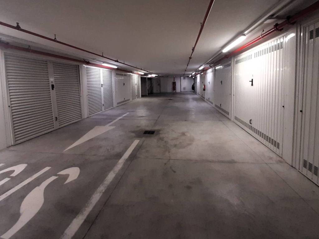 Box / garage a Sondrio in Piazza Giuseppe Garibaldi - Foto 5