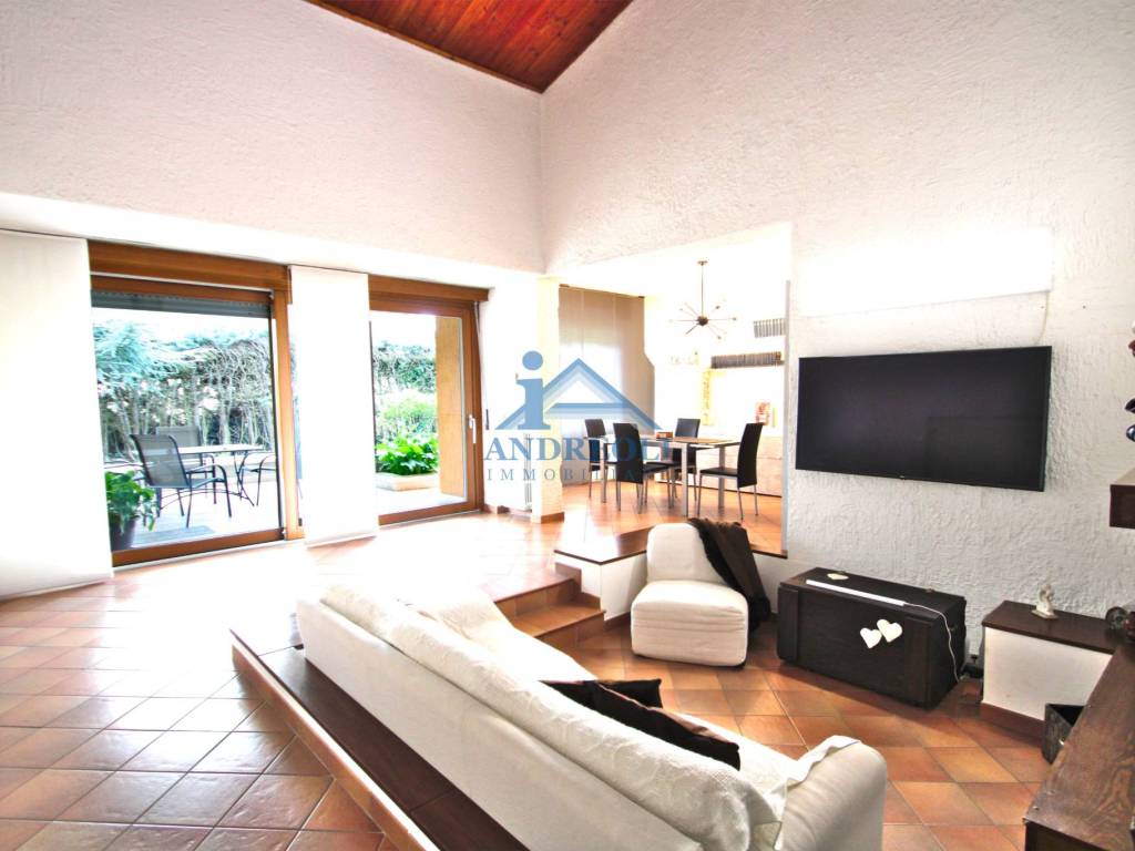 Villa a Cavaion veronese in Via Val De l'Azé - Foto 3