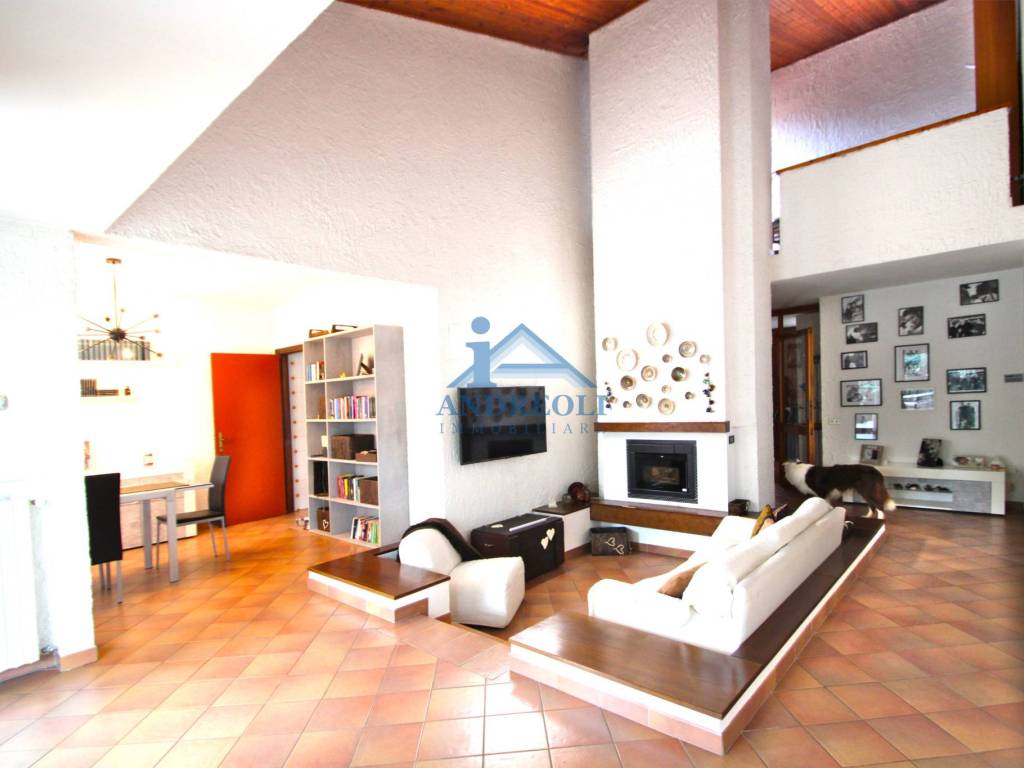 Villa a Cavaion veronese in Via Val De l'Azé - Foto 4