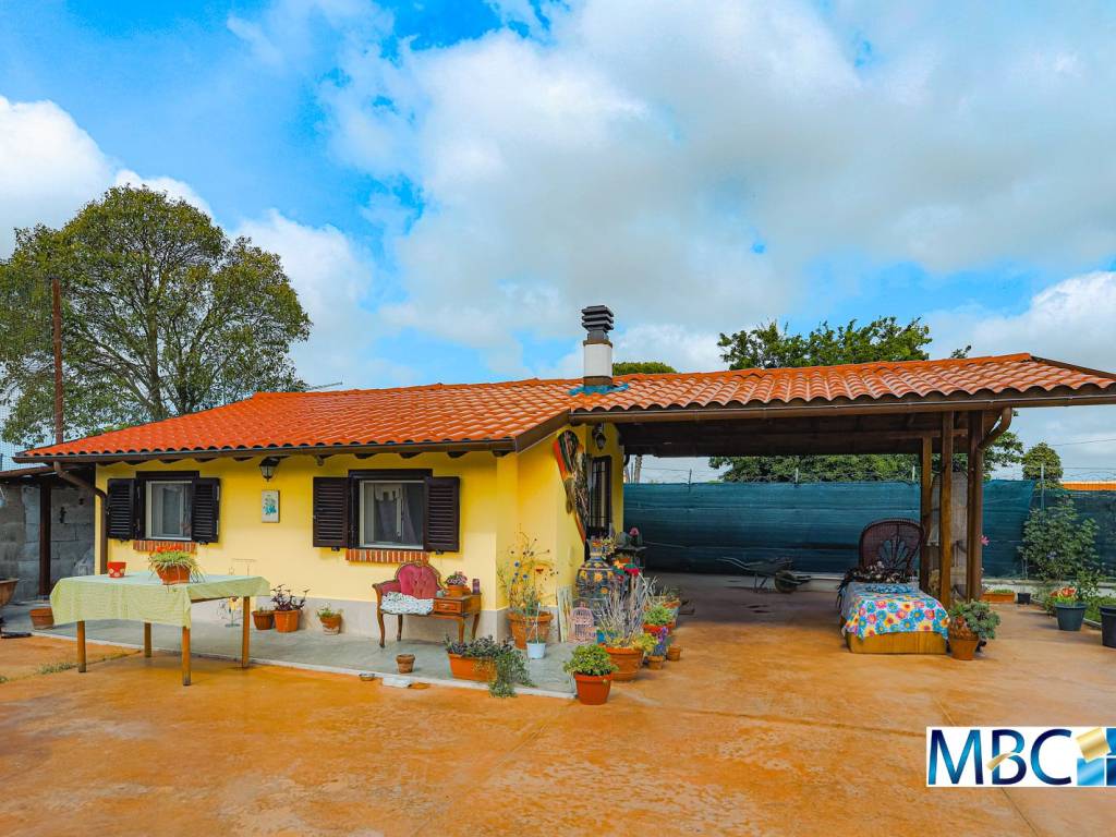 Villa a Aprilia in Via Ufente - Foto 3