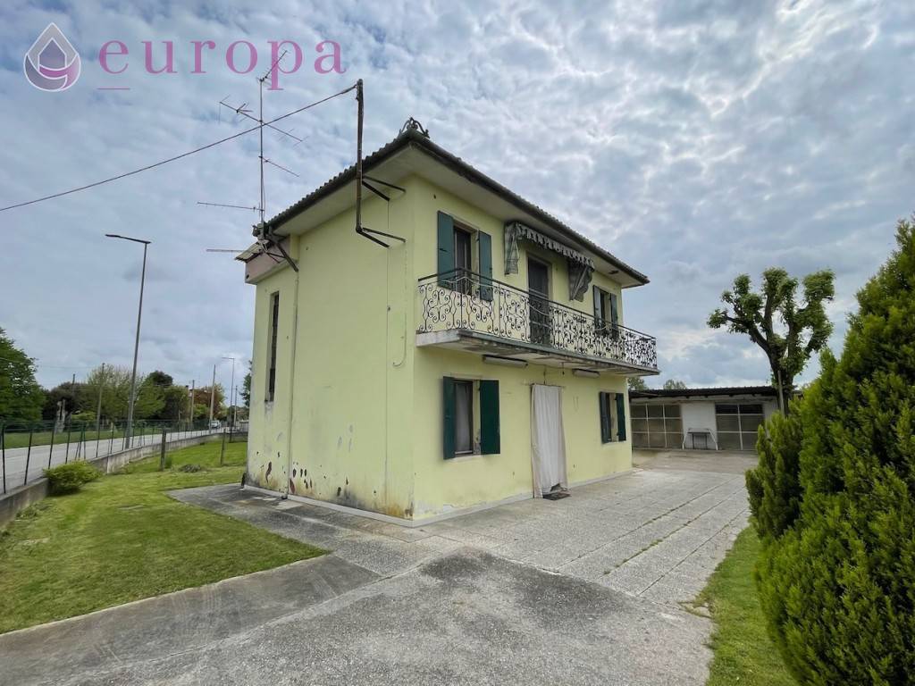 Villa a Pasiano di pordenone in via pontisiei, 4 - Foto 2