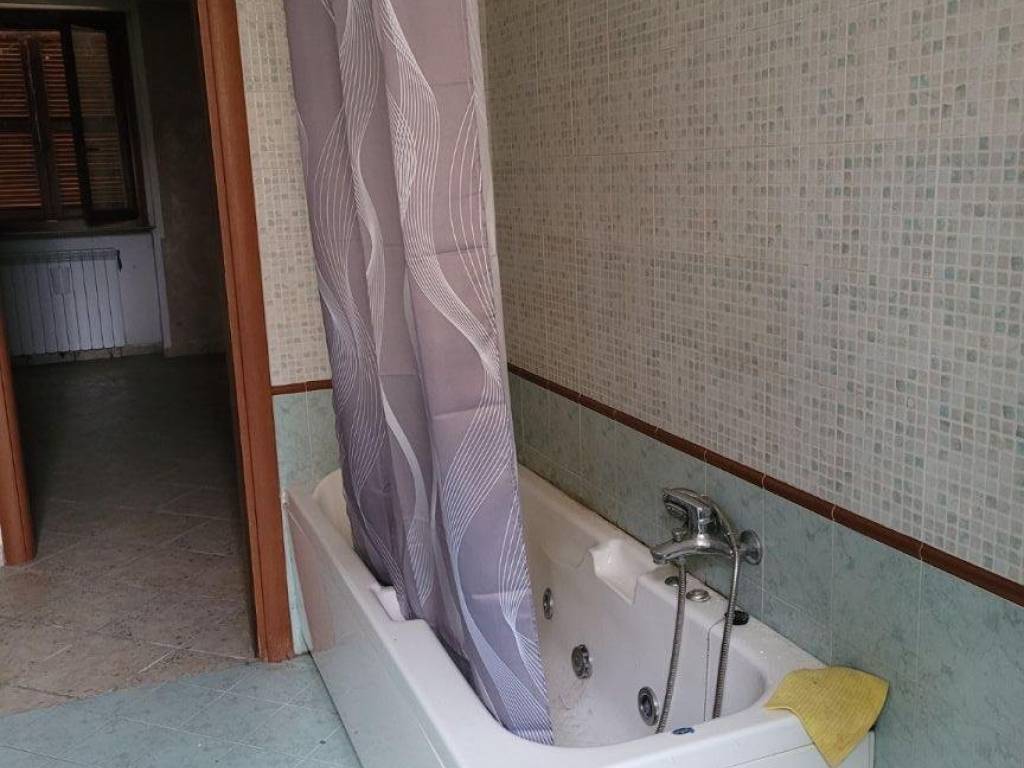 Appartamento a Sannazzaro de' burgondi in Via Gorana, 2 - Foto 4