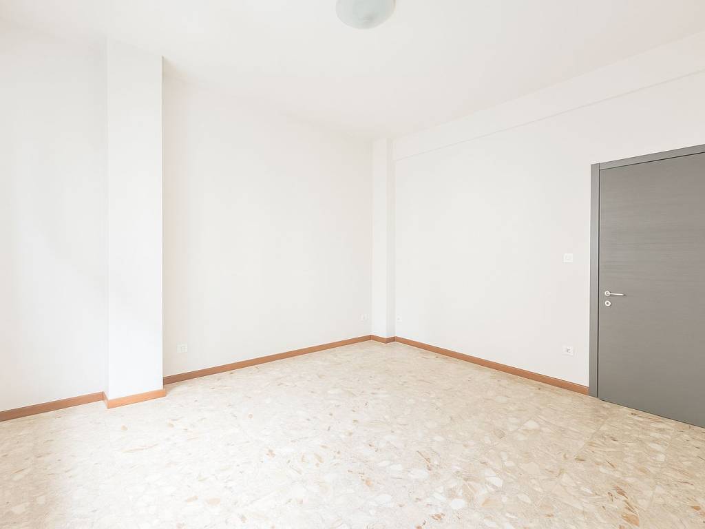 Appartamento a Asti in Via Alcide De Gasperi - Foto 2