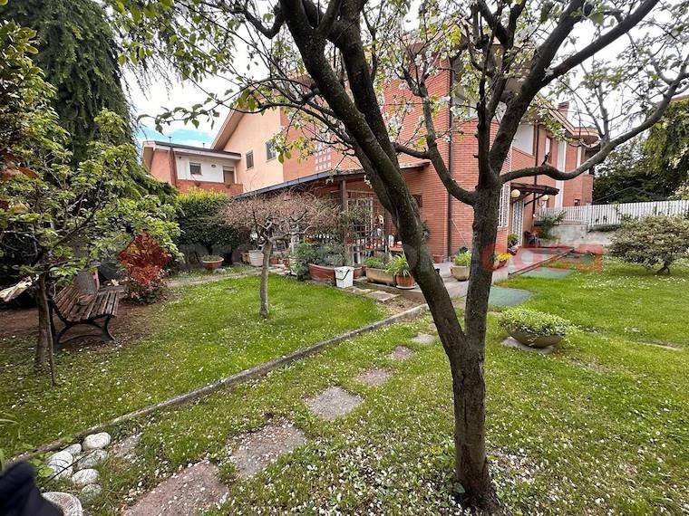 Villa a Avezzano in Via Collelongo, 8 - Foto 2