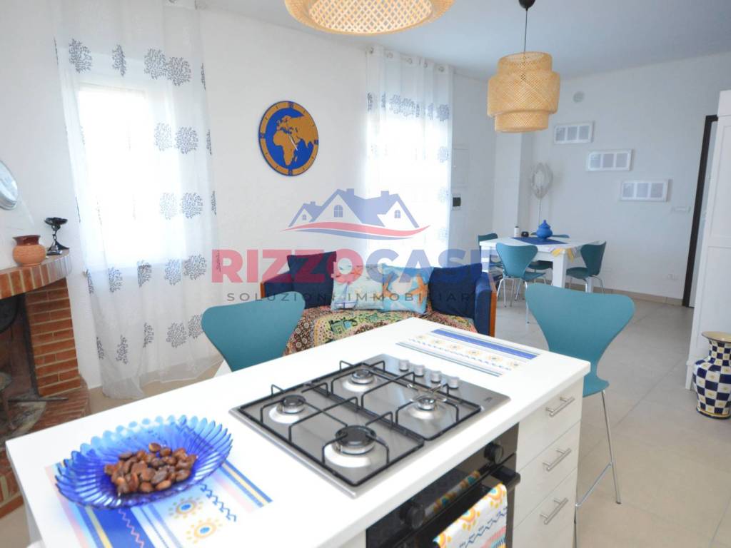 Casa indipendente a Corigliano-rossano in Via Aurora - C.da Seggio - Foto 2