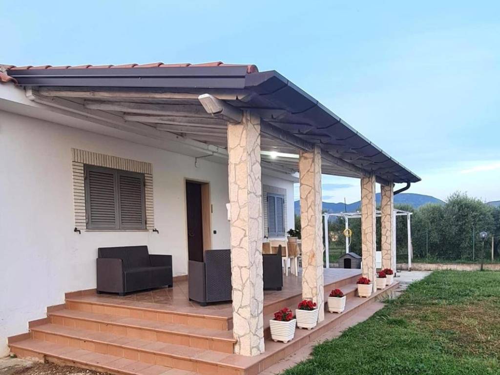 Casa indipendente a Terracina in Strada Delle Cannete - Foto 3